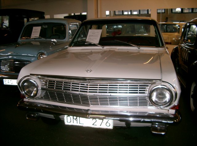 20070717 Opel Rekord Deluxe 1965 p Laganland bilmuseum