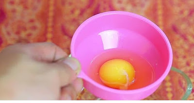 tips misahin kuning telur dari putihnya'