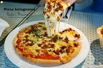 Pizza bolognaise - Blisshouse Theme Restaurant at The Central Clarke Quay - Paulin's Munchies