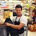 Josh Duhamel se va a un supermercado para promocionar Pepsi Light