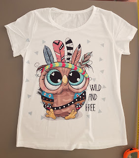 camiseta buho plumas