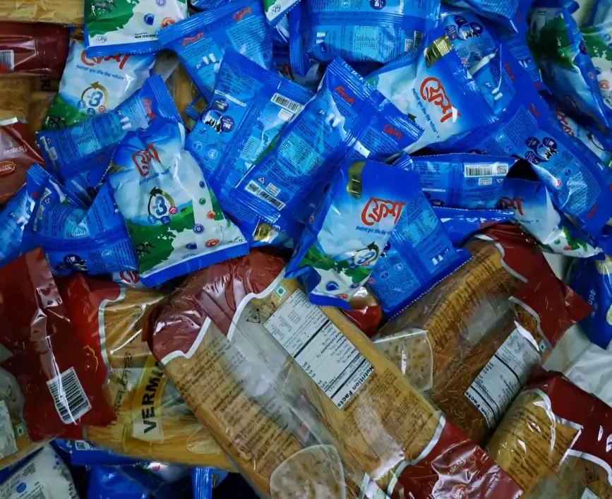 কাউখালীতে ঈদুল ফিতর উপলক্ষে  জনগণের মাঝে দুধ চিনি ও সেমাই বিতরণ