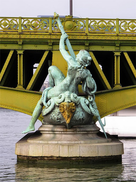 Commerce by Jean-Antoine Injalbert, Pont Mirabeau, Paris