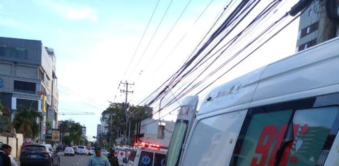 Choque de minibús y yipeta deja más de diez heridos en la Gustavo Mejía Ricart