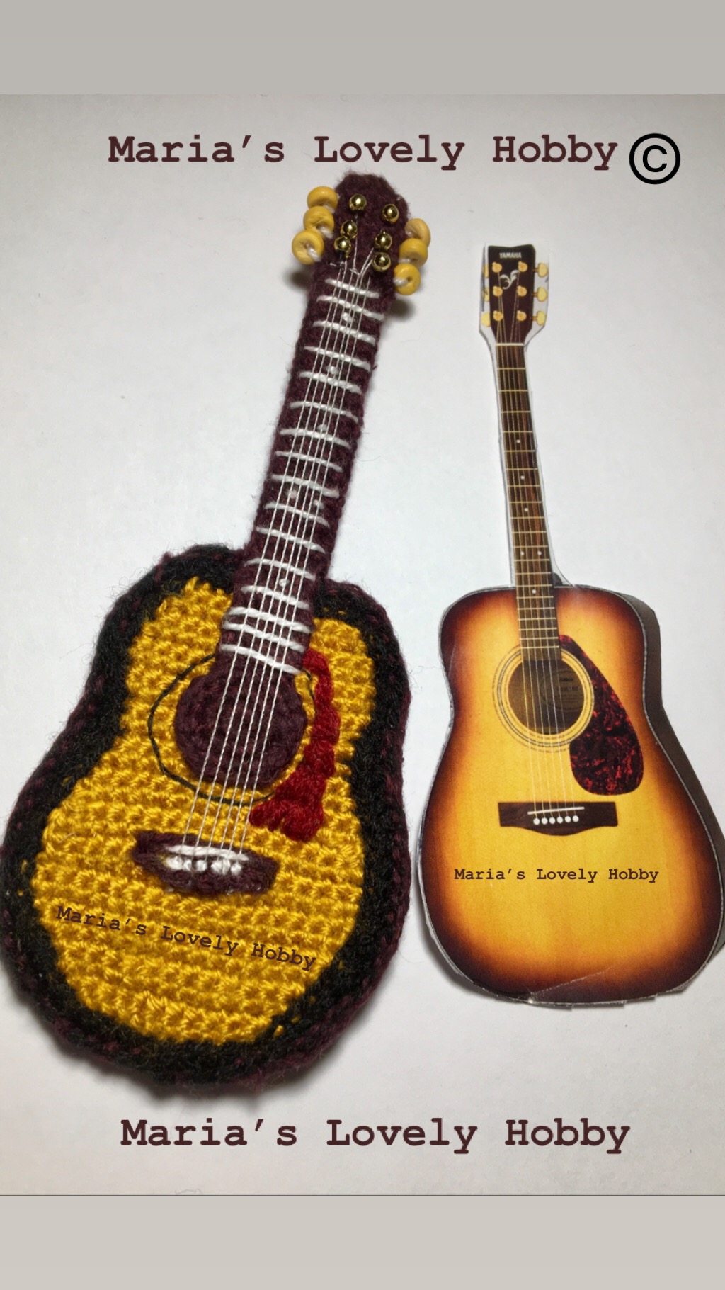 Esta en una mini version de guitarra acustica