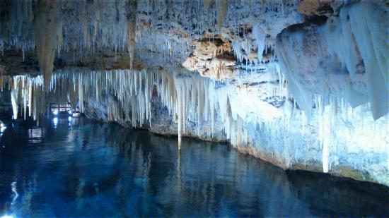  Crystal Cave, Gua Es Menakjubkan di Islandia