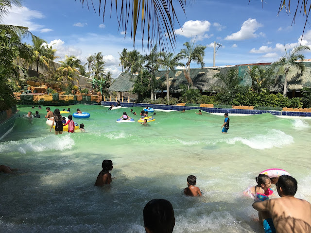 Leisure Coast Resort wave pool