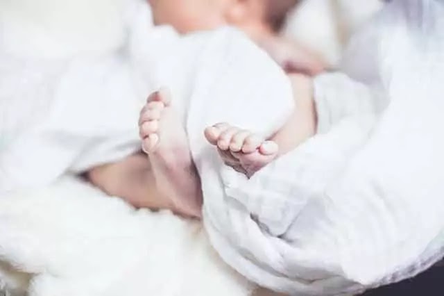 What is Moro-Reflex and How to check Moro reflex in newborn
