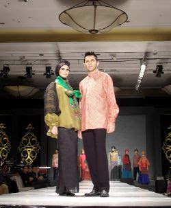 Busana Muslim Muslimah Terbaru Modern