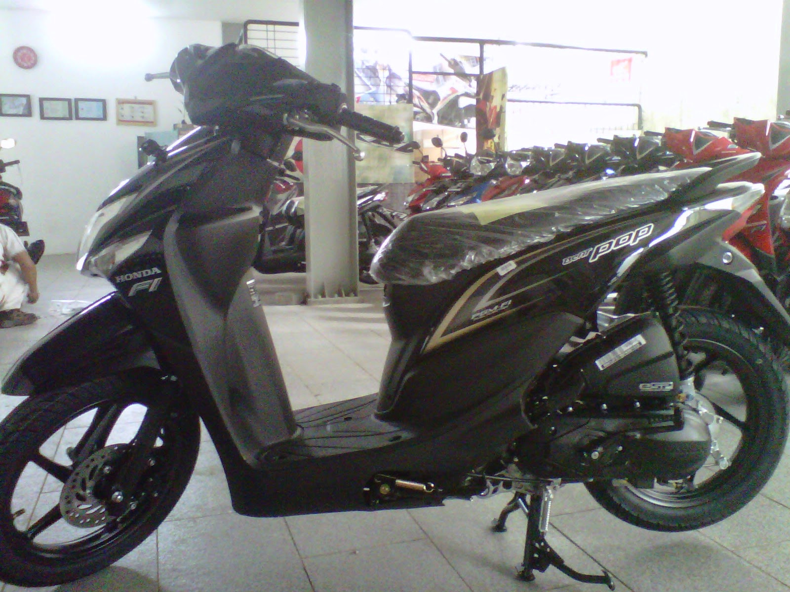 DEALER RESMI MOTOR HONDA