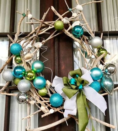 Driftwood Christmas Wreath