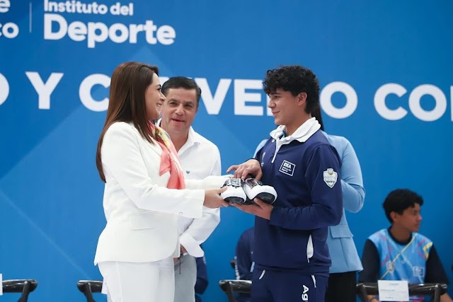 ENTREGA TERE JIMÉNEZ MATERIAL DEPORTIVO A SELECCIONES ESTATALES QUE PARTICIPARÁN EN LOS NACIONALES CONADE.