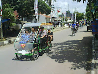 Pantai ini ada Mobil Goes