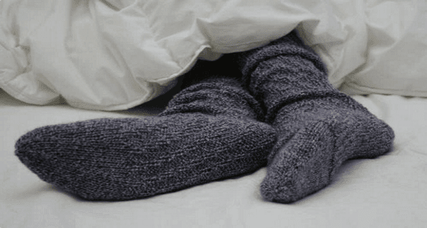 After Reading This, You Will Always Put on Socks When Going to Bed! It's awesome !