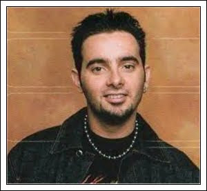 ‘N Sync (atau *NSYNC) - boy band - Chris Kirkpatrick