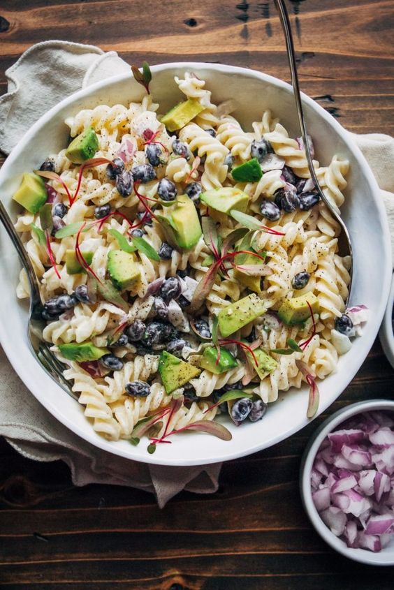 Vegan Ranch Pasta Salad | Well and full | #vegan #recipe