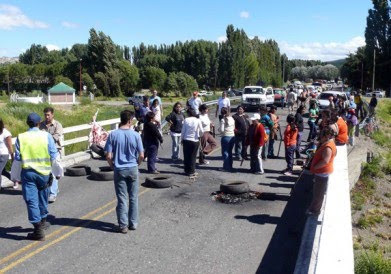 Desocupadas cortaron la ruta en Junín de los Andes