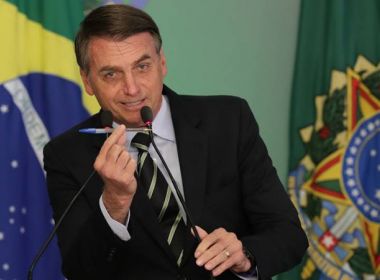 Se escola tiver partido, que seja dos dois lados, defende Bolsonaro