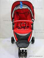 2 CocoLatte CL531 Street LightWeight Baby Stroller 2