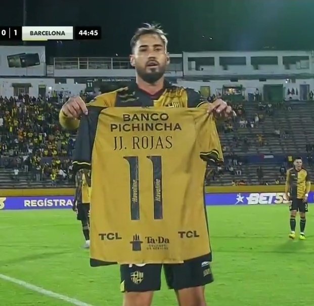 "Polaco" marcó el gol de BSC y rinde homenaje a Joao Rojas lesionado.