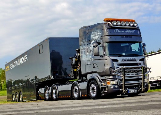 gambar truk Scania R620 V8 Topline