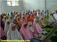 Ini Hal - Hal Unik Terjadi  Saat Tarawih ( Bulan Puasa ) 