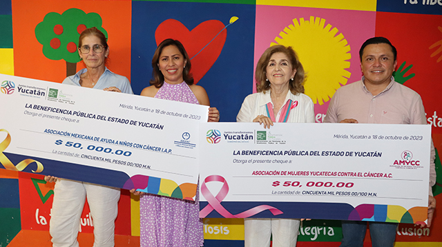 Reciben donativos asociaciones que luchan contra el cáncer de mama