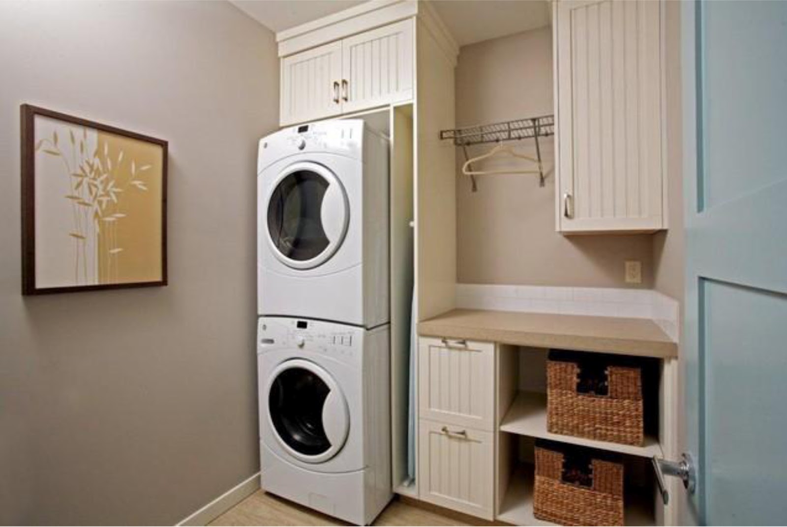 Simplifying Remodeling: Designer\u002639;s Touch: 10 Tidy Laundry 
