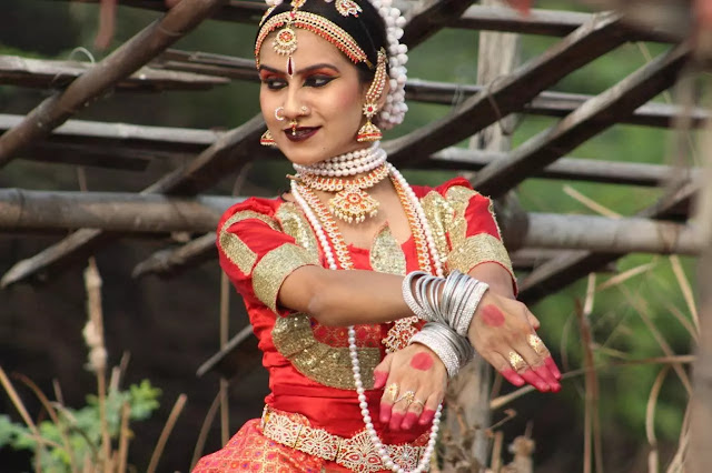 कथक नृत्य - Kathak Nritya. Kathak Nritya - कथक नृत्य.
