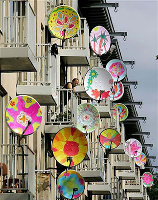 Crazy and Funny Satellite Dishes Fever Seen On www.coolpicturesgallery.blogspot.com