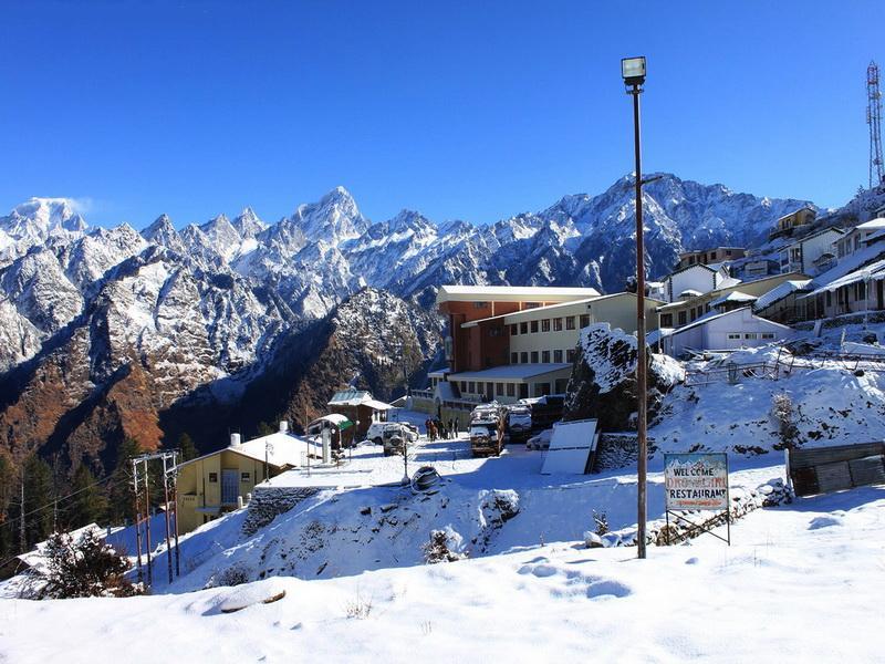 Snow covered Auli - enroute on the Kuari pass Trek