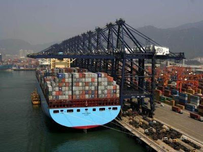 Largest container ship in the world - Maersk Line