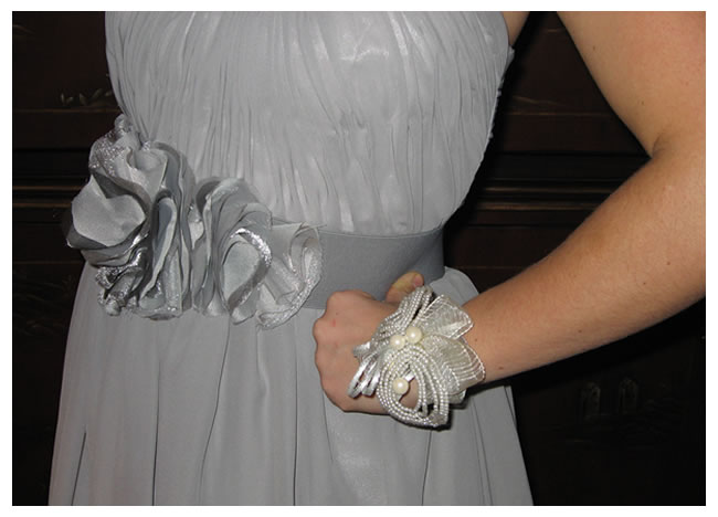 DIY Wedding Ideas DIY Bride or Bridesmaid Belt