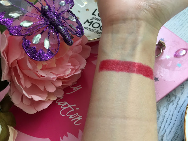 bourjois colorboost lipstick in red island swatch