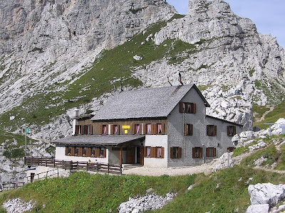 Most Unusual Mountain Hut Seen On www.coolpicturegallery.net