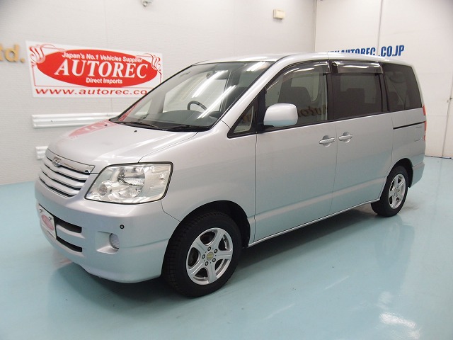 Toyota Noah X Welcab