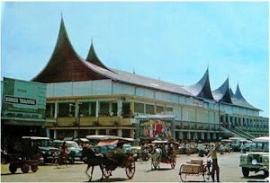 Pasar Raya Kota Padang (Padang Theater) Tahun 1980