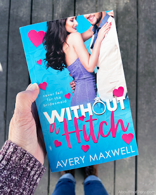 Book Review: Without a Hitch by Avery Maxwell | About That Story