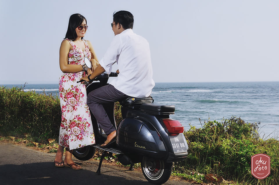 Wallpaper HD 2019 50 FOTO PREWEDDING ROMANTIS  DENGAN VESPA 