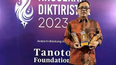 Unsrat Manado Raih Tiga Penghargaan Bergengsi di Anugerah Diktiristek 2023