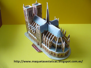 catedral de notredamme en 3D