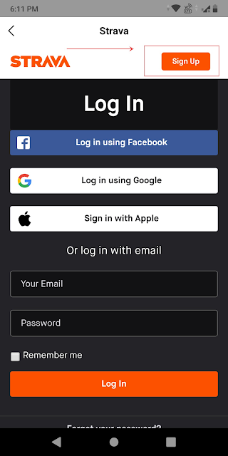 Highlighting the Sign up button on Strava login screen