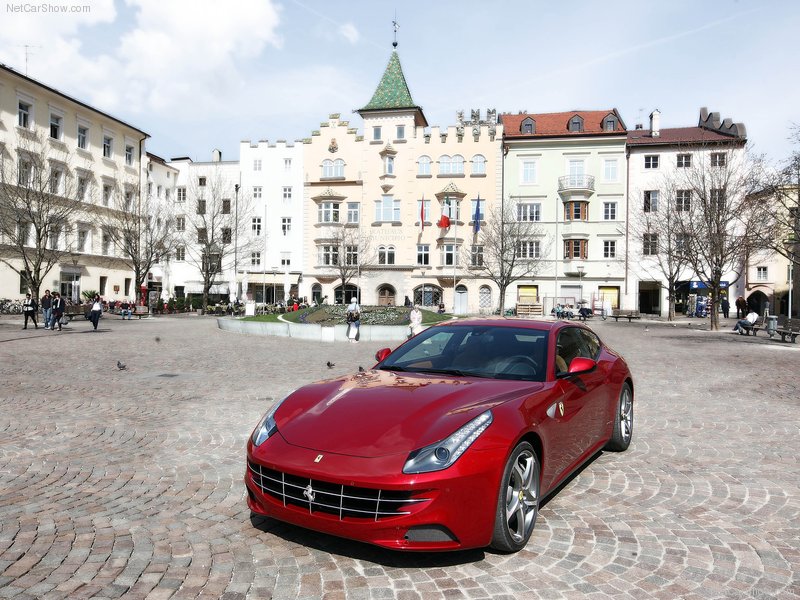 2012 Ferrari FF - mid-front V12