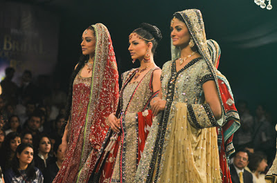 Fashion Week 2011 Pakistan on Week 2011     Latest Fashion Week In Paksitan     Paksitani Fashion