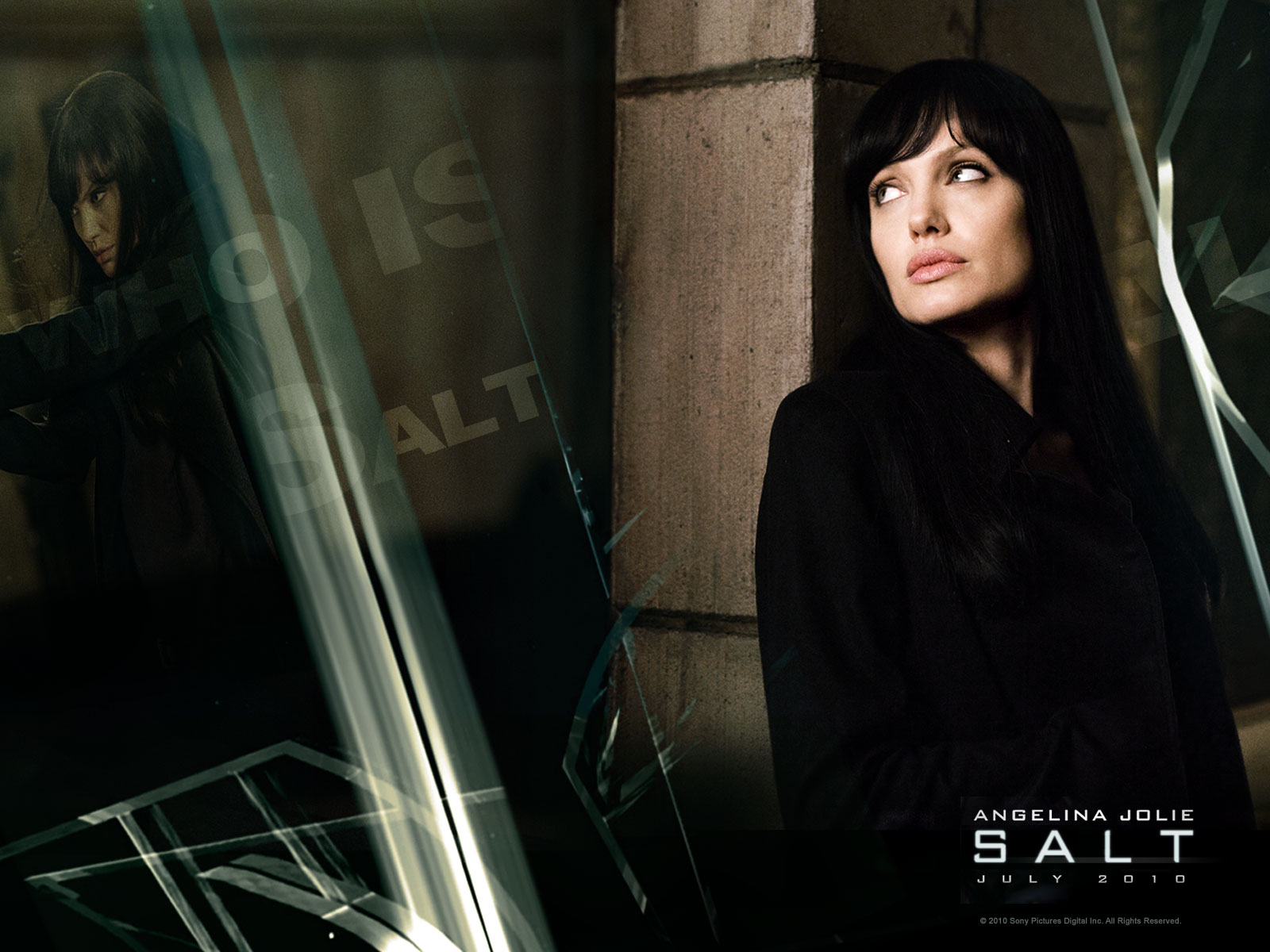 ... Salt Wallpaper 2 - Download free Angelina Jolie in Salt Wallpaper 2