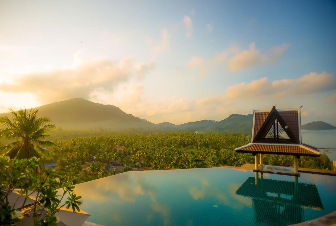Deluxshionist Luxury Travel IHG_InterContinental Koh Samui - Infinity Pool