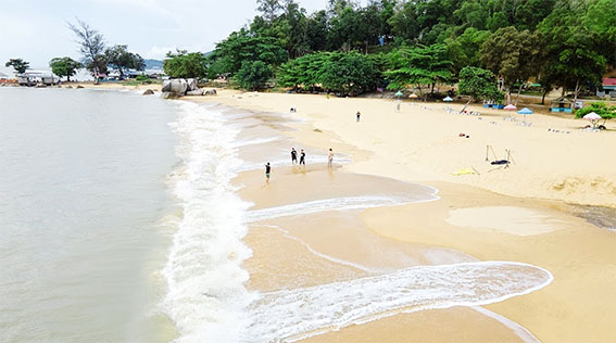 Pantai Samudra Indah Bengkayang