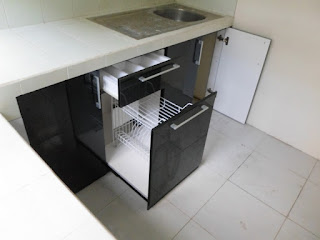 jual furniture di semarang Kitchen Set Minimalis Bentuk U dengan HPL Corak Granit