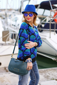 Chicwish diamond pattern sweater, Oakley sunglasses, Marc by Marc Jacobs too hot to handle flaptop bag, Fashion and Cookies, fashion blogger