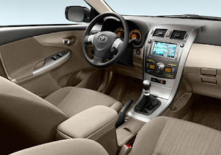 New-Toyota-Corolla-altis-2011-Interior_India